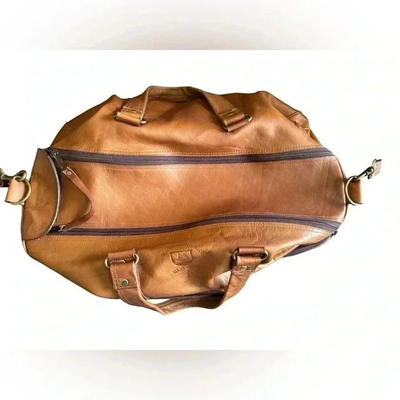 Roche’ Invitational Wolf Creek TICA Leather Duffel Travel Bag - Picture 11 of 16